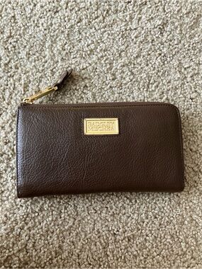 Badgley Mischka Dark Brown Zip Around Wallet with Gold Plaque